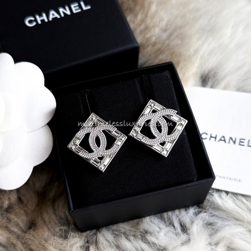 CHANEL Crystal Timeless CC Earrings Light Gold 1157534