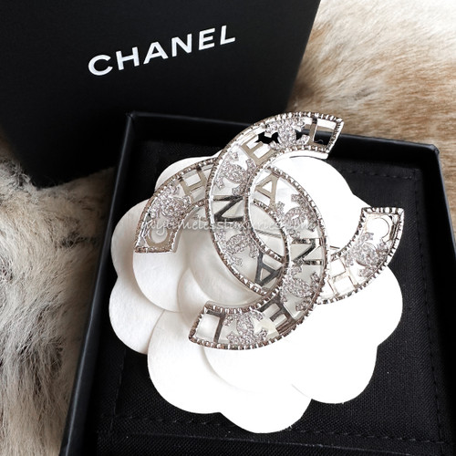 Shop Authentic New, Pre-owned, Vintage CHANEL - Timeless Luxuries