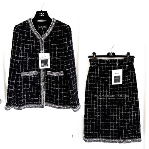 CHANEL 19K Houndstooth Tweed Jacket 36 - Timeless Luxuries