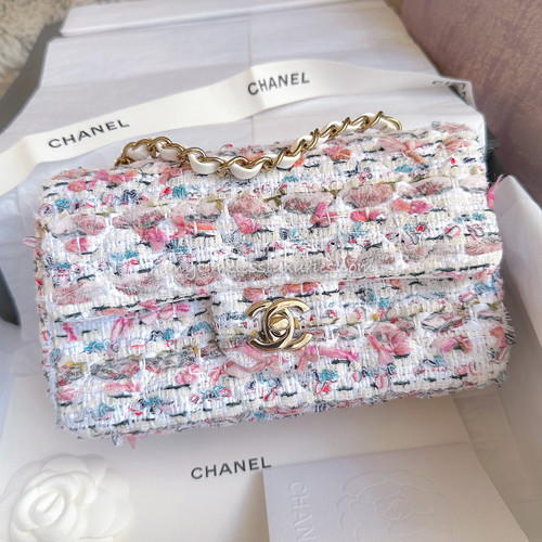 pre loved chanel card holder