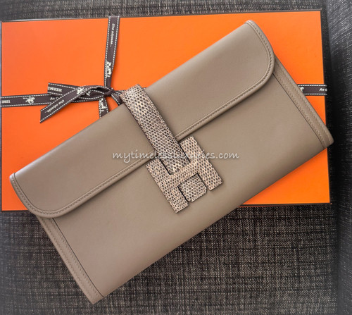 Chanel Diana Flap Bag - 24 For Sale on 1stDibs