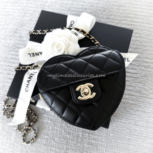 CHANEL 22S 'CC in Love' Heart Bag Clutch w Chain *New