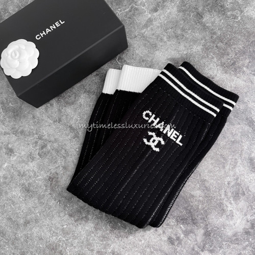 CHANEL 24C CC Logo Gaiters Leg Warmers Black/ White *New