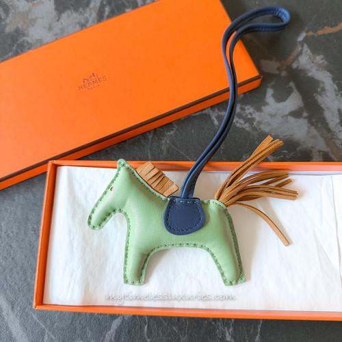 HERMES Rodeo PM Vert Criquet/ Sesame/ Blue de Malte