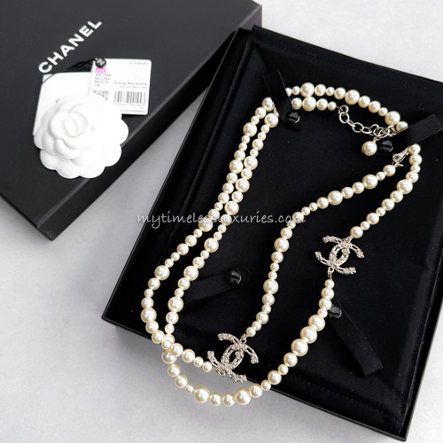 CHANEL Camélia CC Logo Long Pearl Necklace *New