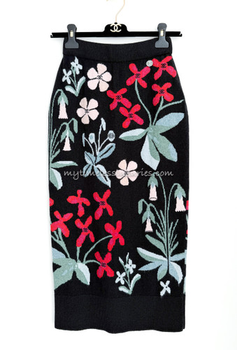 CHANEL 21A Metiers d'Art Cashmere Skirt 34
