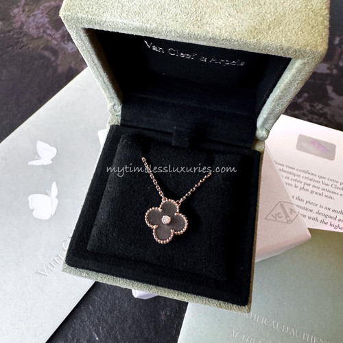 VAN CLEEF & ARPELS 2023 Holiday Pendant Obsidian/ Diamond/ RG