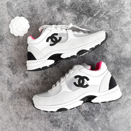 CHANEL CC Logo Sneakers 35.5 *New