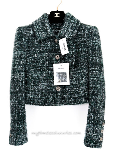 CHANEL 18K Runway Tweed Jacket 34 Green/ Black Ecru *New