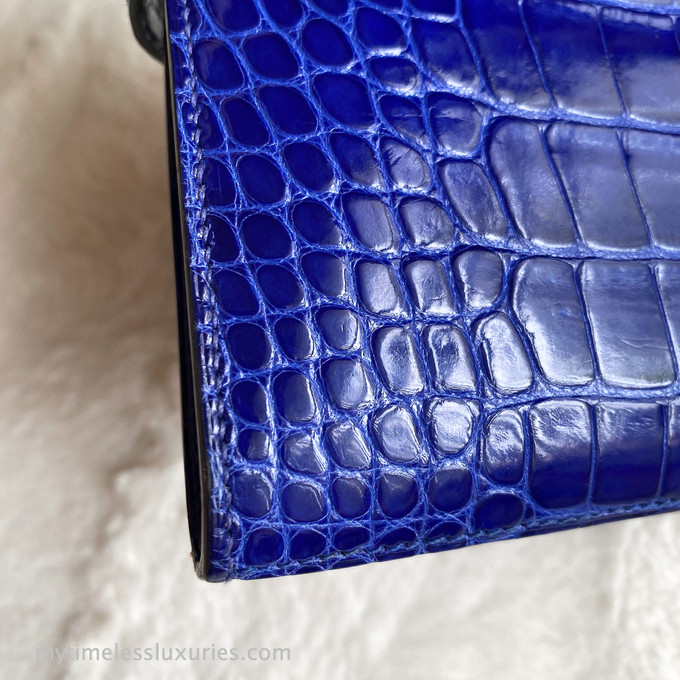 HERMES Bleu Electrique Alligator Classic Kelly Wallet PHW - Timeless  Luxuries