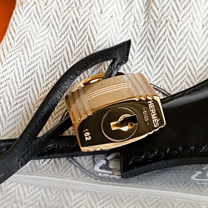Hermès Black Waffle Sellier Kelly 35cm of Box Leather with