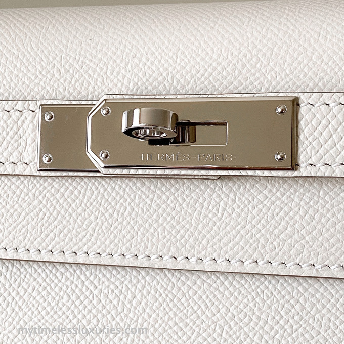 HERMES 2019 Kelly 28 Sellier Craie Epsom PHW - Timeless Luxuries