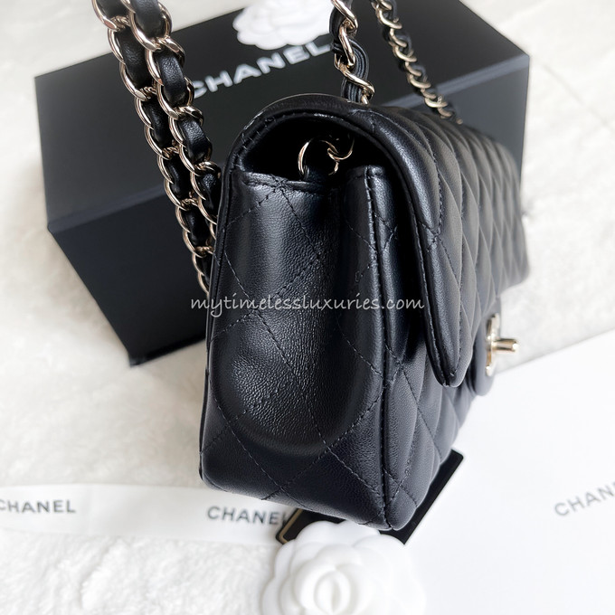 Small flap bag, Lambskin & gold-tone metal, black — Fashion | CHANEL