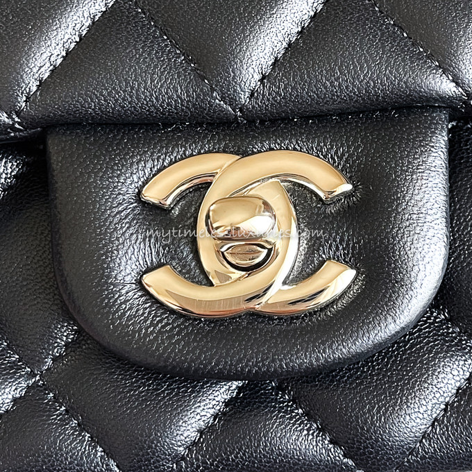 CHANEL 21C Black Lambskin Mini Flap Bag Light Gold Hw - Timeless