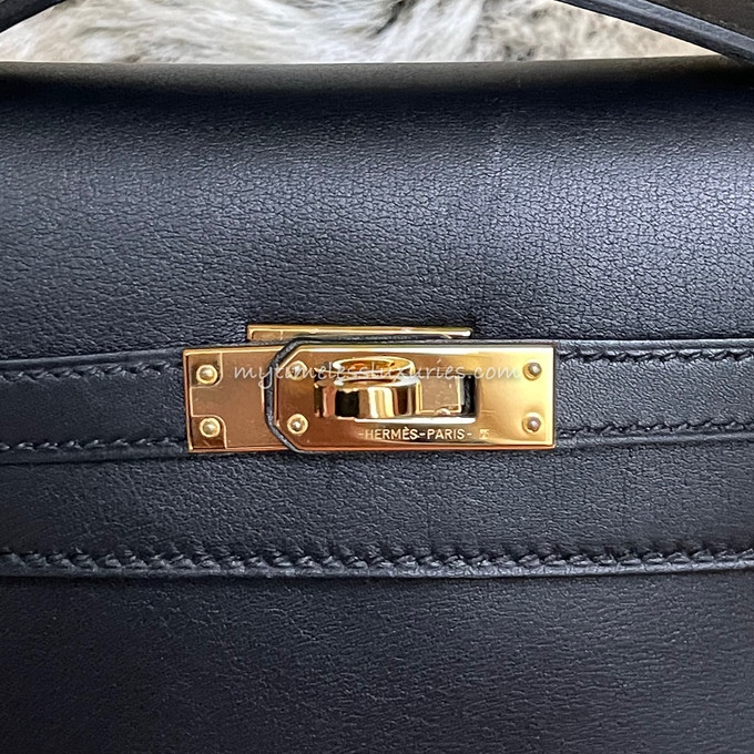 Hermès Sesame Swift Kelly Pochette Gold Hardware, 2020 Available