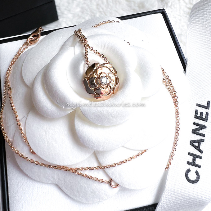 Chanel Extrait de Camelia Necklace