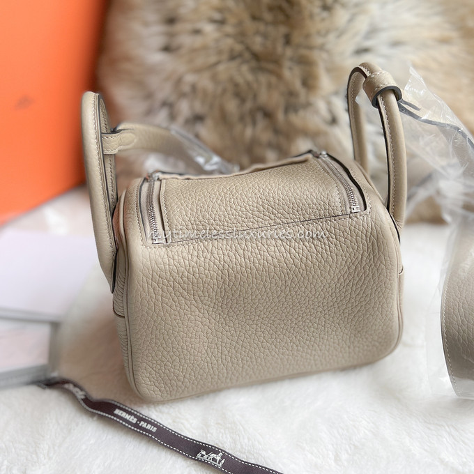 Hermes Mini Lindy Bag In Trench Clemence Leather 
