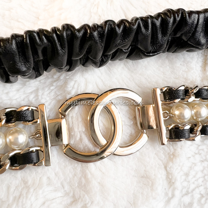 Chanel belt black with silver hardware size 85