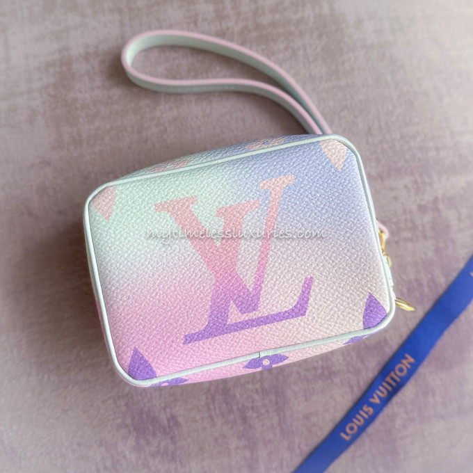 Louis Vuitton Monogram Sunrise 'Spring in The City' Wapity Case