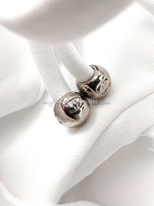 pandora chanel charm