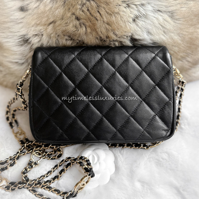 New 23C CHANEL O case Small Pouch Clutch Quilted Caviar Green AP1071