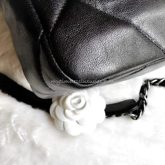 Chanel 19 Small Handbag Lambskin Black - NOBLEMARS