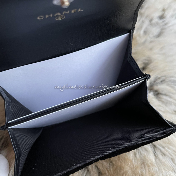 CHANEL VIP GIFT LONG CARD/PHONE WALLET