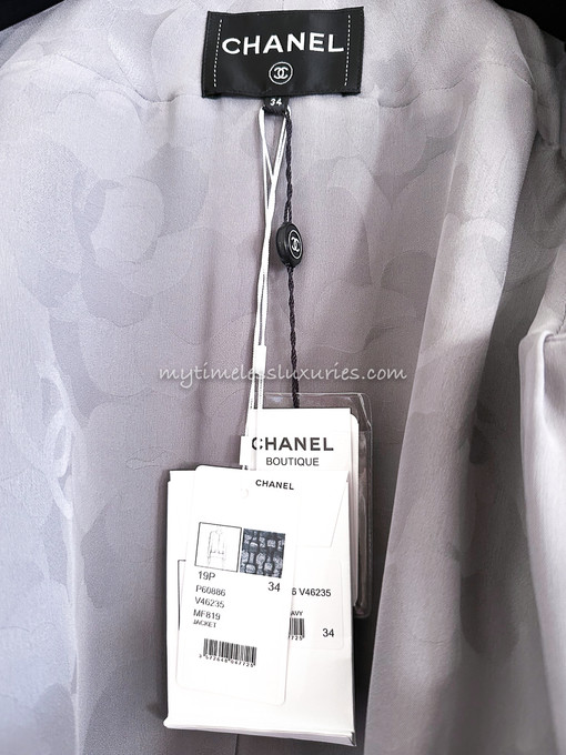 CHANEL 19P Fantasy Tweed Jacket 34 Grey/ Silver/ Navy *New - Timeless  Luxuries