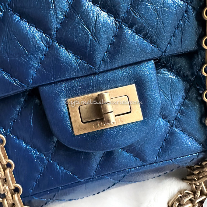 CHANEL 19A Iridescent Blue 2.55 Reissue 225 GHW New Timeless