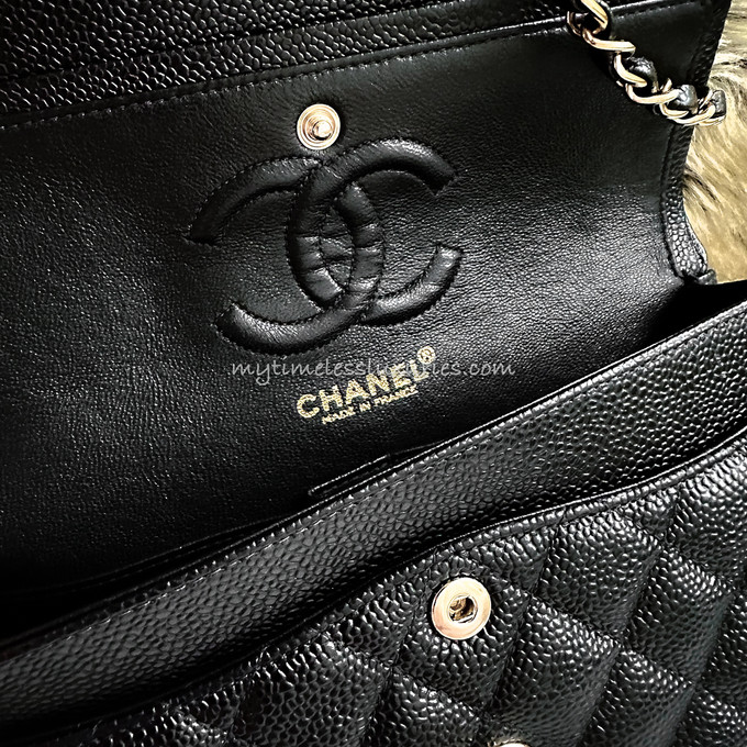 Small Flap Bag in Black Caviar with GHW