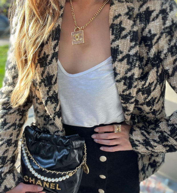 chanel tweed jacket outfit ideas