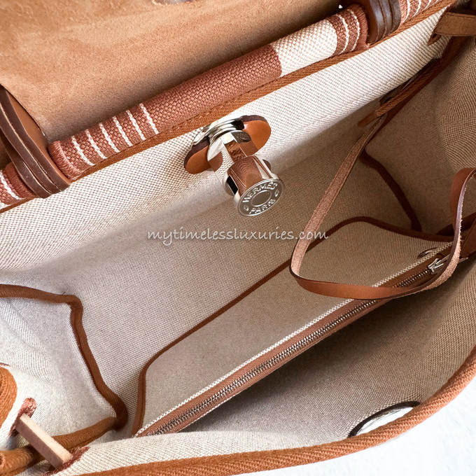 Hermès Herbag 39 Vache Hunter / Toile H Plume H Vibration Fauve / Ecru /  Beige