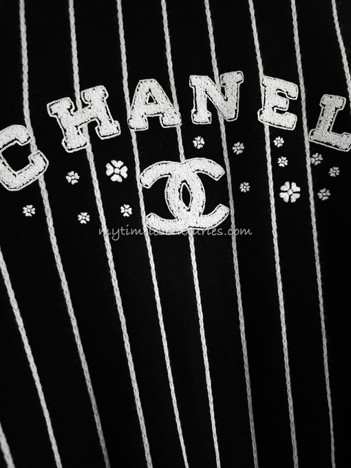 CHANEL 23P Logo Cashmere Cardigan 36 Black/ White - Timeless