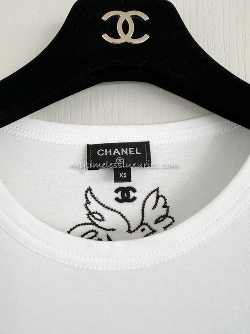 CHANEL 22C Runway CC Flying Doves T-Shirt XS - Timeless Luxuries