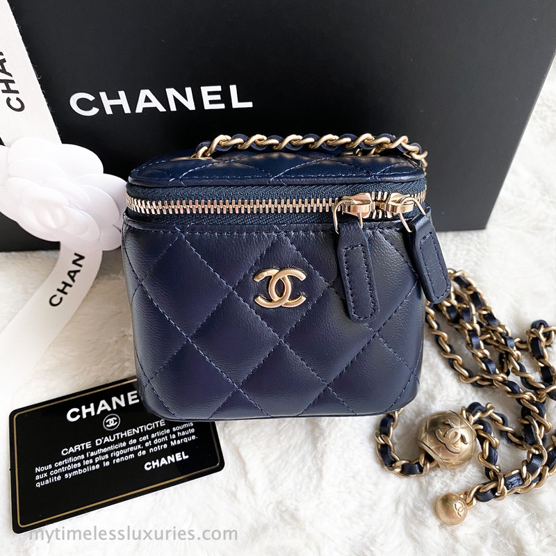 Wallpaper Chanel 20s Navy Pearl Crush Mini Vanity Case 29830087 New Free HD