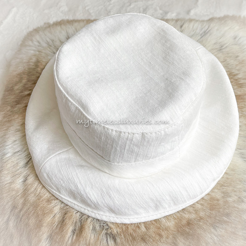 CHANEL 21S Logo Bucket Hat White S
