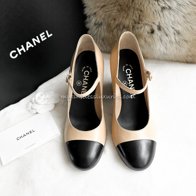 Chanel pumps in black fabric with pearl on heel  DOWNTOWN UPTOWN Genève