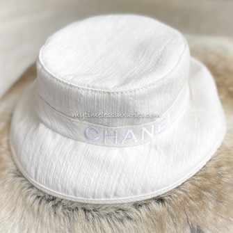 CHANEL 21S Logo Bucket Hat White S