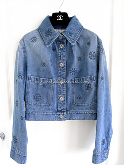 CHANEL_21P_Logo_Embossed_Denim