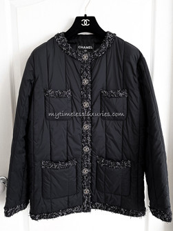 CHANEL_18K_Runway_Puffer_Jacke