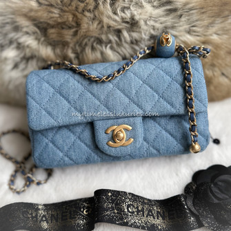 Chanel 22C Shopping and Unboxing  Denim Square Mini with Pearl Crush (What  fits & Mod shots) 