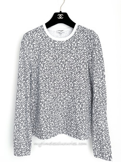 CHANEL_21P_Logo_Long_Sleeve_T-