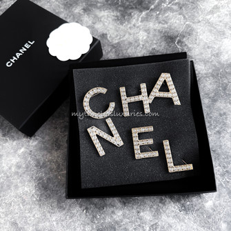 CHANEL_20V_Strass_Crystal_Lett