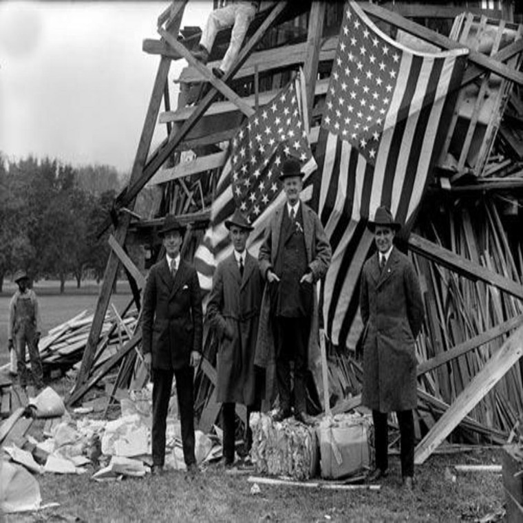 Liberty Loans Bonfire 1917