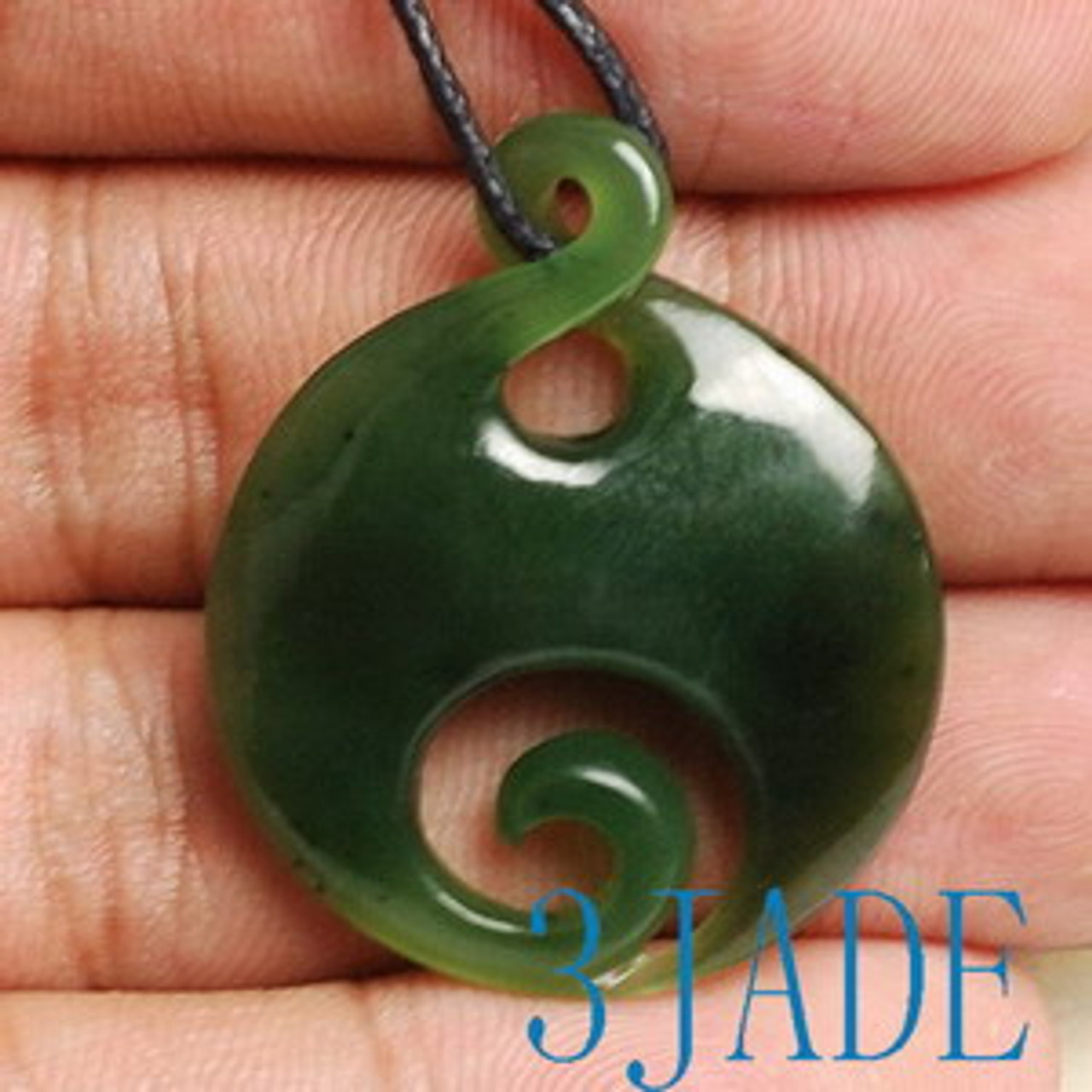 Green Nephrite Jade Maori Koru Heart Pendant Greenstone Pounamu Necklace -  3JADE wholesale of jade carvings, jewelry, collectables, prayer beads