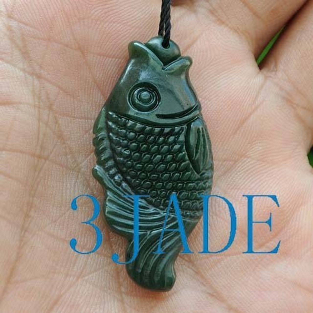 Natural Green Nephrite Jade Gemstone Fish Charm Pendant / Hand Carved Figurine G026090