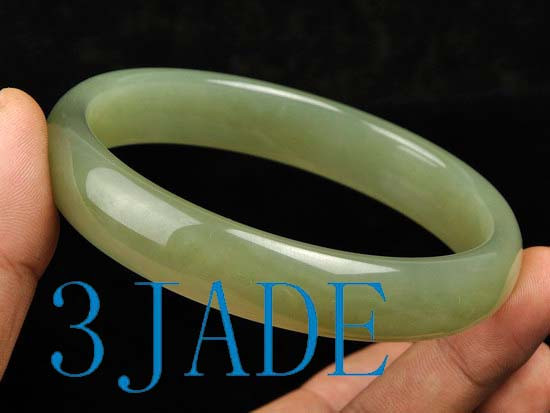 jade bangle