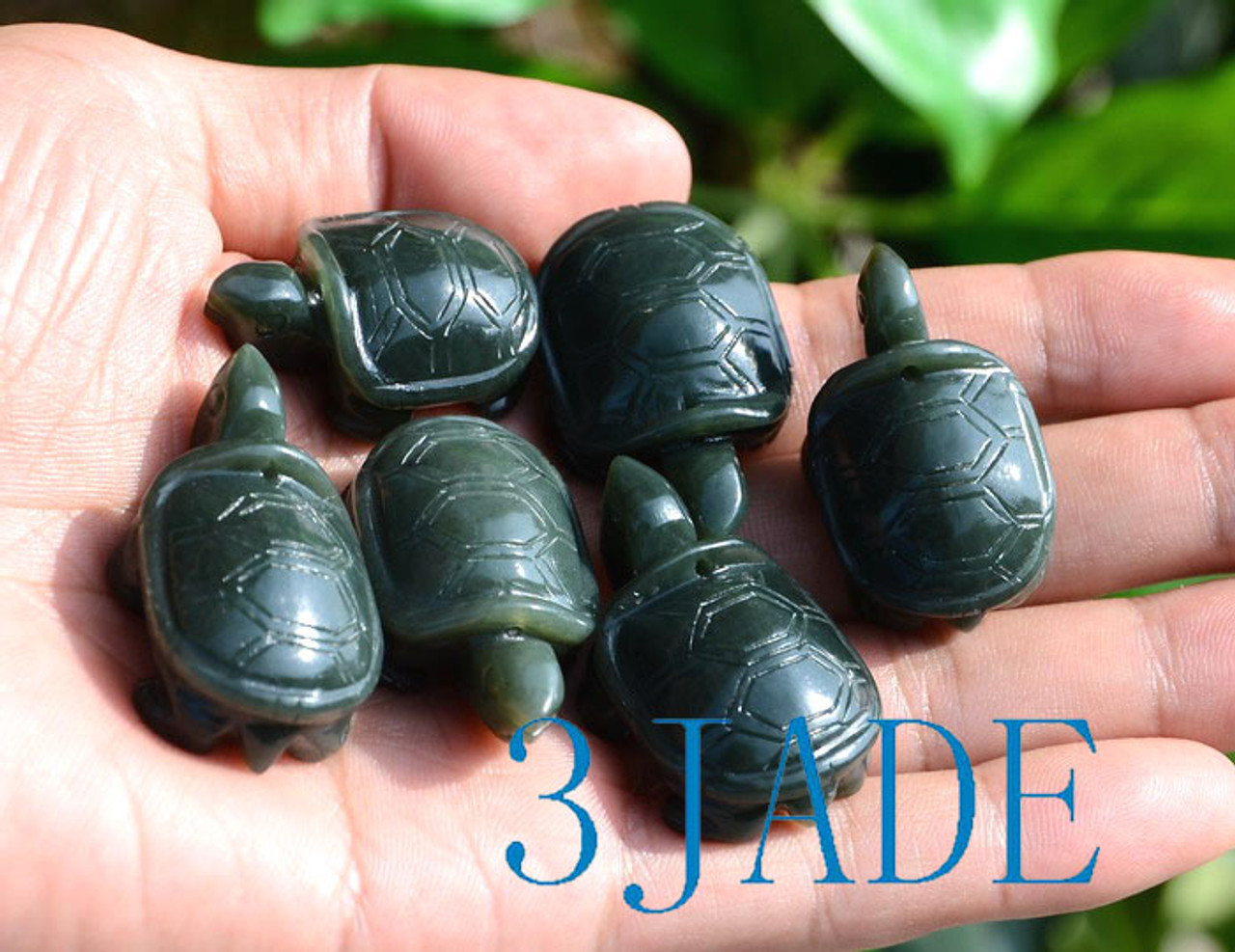 Hand Carved Natural Nephrite Jade Turtle Figurine / Pendant
