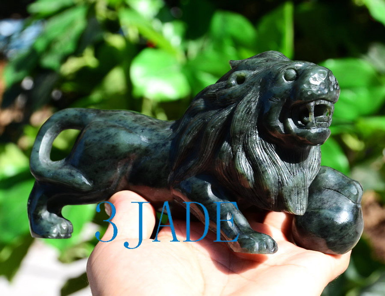 green jade lion