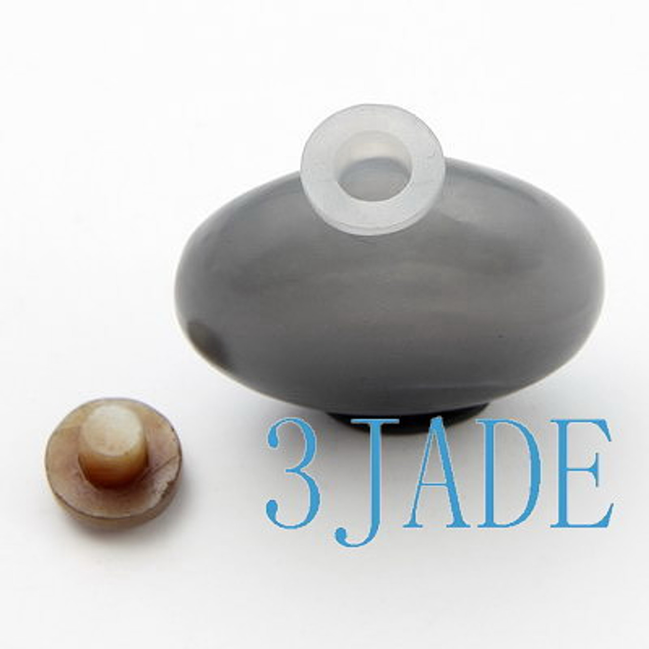 Hand Carved Natural Hetian Nephrite Jade Snuff Bottle -N009036